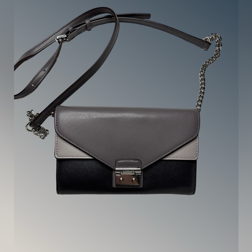 Michael Kors Black and Gray Crossbody Clutch/purse
